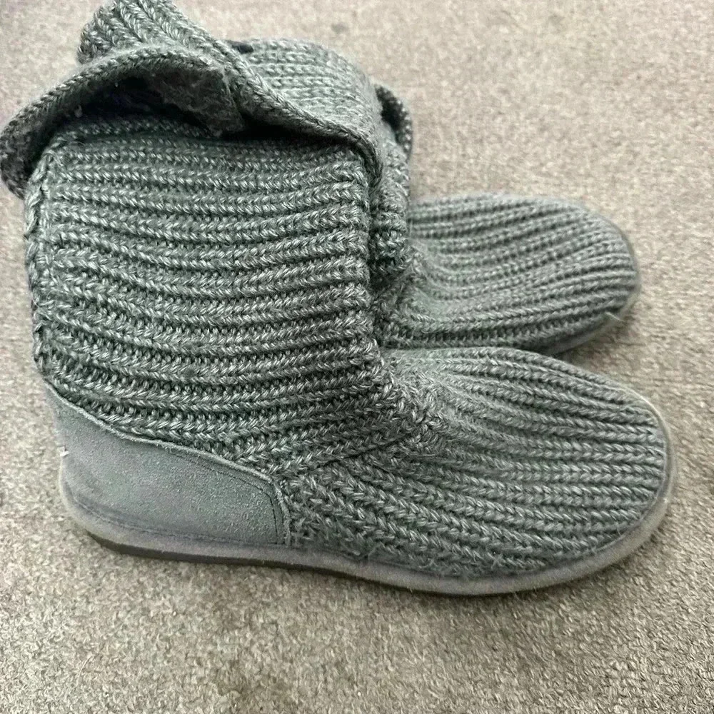BearPaw ugg slipper